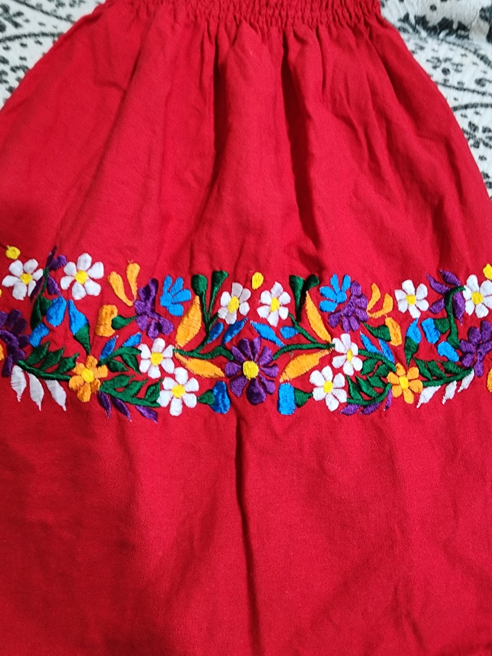Girls Red Off-Shoulder Smocked Waist Dress 6T - Picture 3 of 6